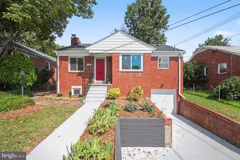 5985 Wilson Blvd, Arlington, VA 22205