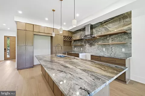 840 N Burlington St, Arlington, VA 22203