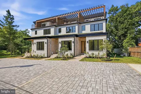 844 N Burlington St, Arlington, VA 22203