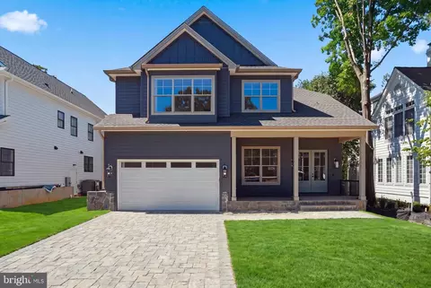 4632 3rd St S, Arlington, VA 22204