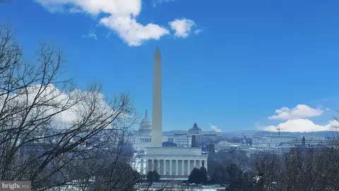1200 N Nash St #232, Arlington, VA 22209