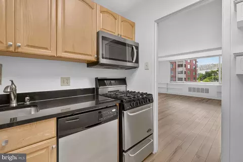 1121 Arlington Blvd #743, Arlington, VA 22209