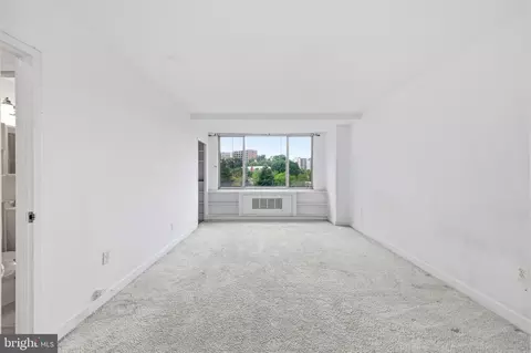 1121 Arlington Blvd #634, Arlington, VA 22209