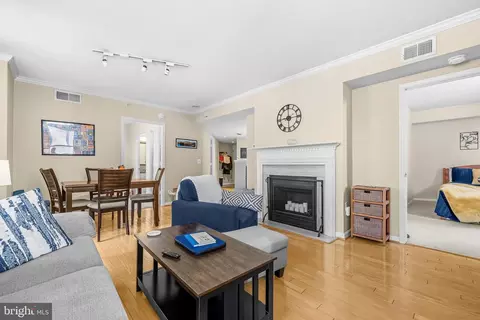 3830 9th St N #609E, Arlington, VA 22203
