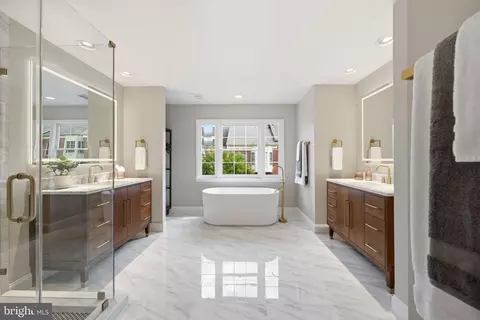 1719 22nd Ct N, Arlington, VA 22209