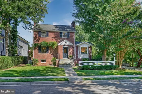 6101 22nd St N, Arlington, VA 22205