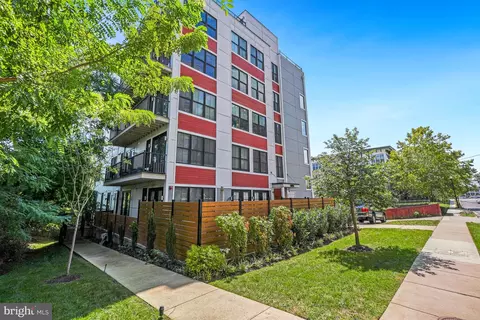 1245 N Pierce St #8, Arlington, VA 22209