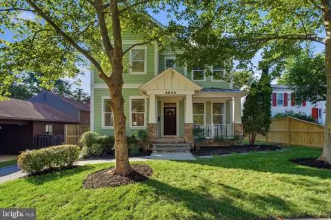 6833 19th Rd N, Arlington, VA 22205