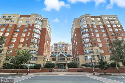 3830 9th St N #610W, Arlington, VA 22203