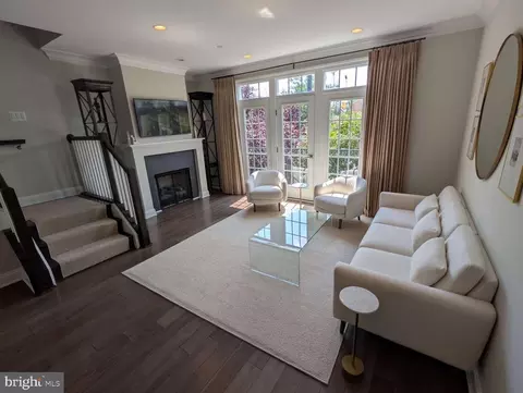 4515 Wilson Blvd, Arlington, VA 22203