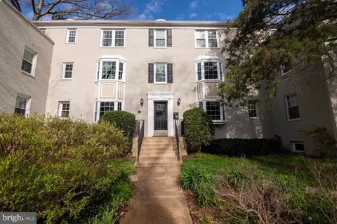 704 S Arlington Mill Dr #17302, Arlington, VA 22204
