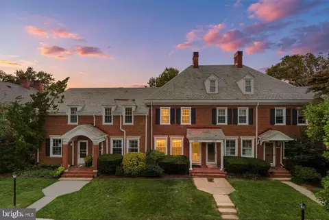 3509 S Stafford St #A, Arlington, VA 22206