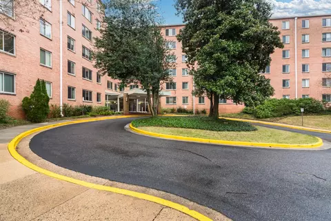 3000 Spout Run Pkwy #C407, Arlington, VA 22201
