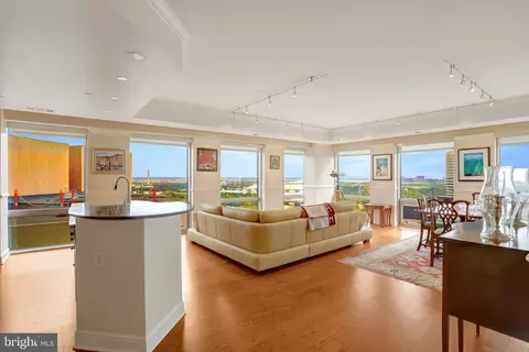 1111 19th St N #2402, Arlington, VA 22209