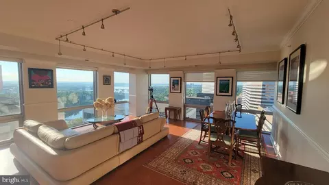 1111 19th St N #2402, Arlington, VA 22209