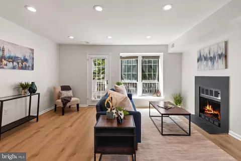 2616 S Arlington Mill Dr #B, Arlington, VA 22206