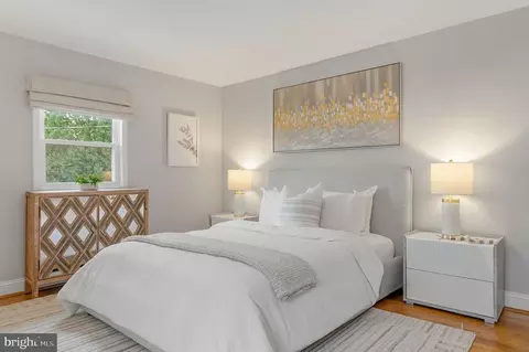 Bedroom - 255 N Bryan St N, Arlington, VA 22201 photo 1 of 3