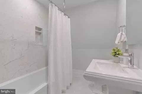 Bath - 255 N Bryan St N, Arlington, VA 22201 photo 3 of 4