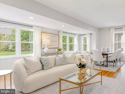 255 N Bryan St N, Arlington, VA 22201