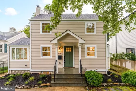 1243 N Taylor St, Arlington, VA 22201