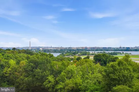 1805 Crystal Dr #912S, Arlington, VA 22202