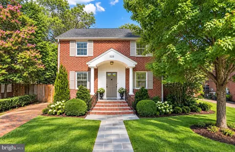 525 N Oxford St, Arlington, VA 22203