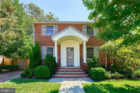 525 N Oxford St, Arlington, VA 22203