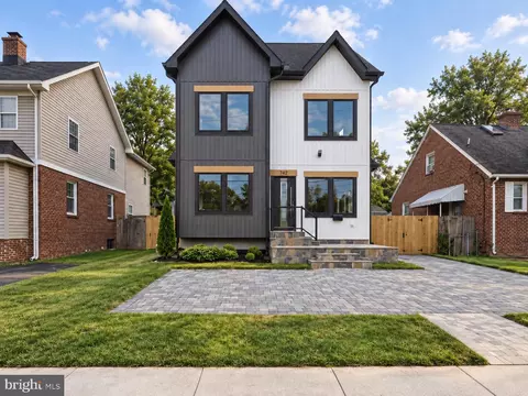 742 George Mason Dr #742, Arlington, VA 22203