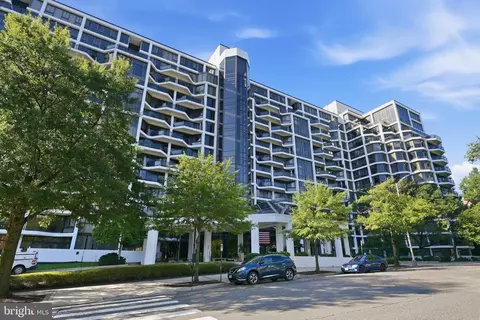 1530 Key Blvd #520, Arlington, VA 22209