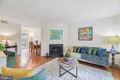 2808 S Wakefield St #C, Arlington, VA 22206