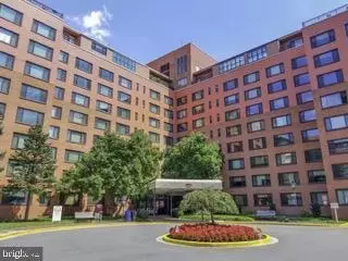 1121 Arlington Blvd #443, Arlington, VA 22209