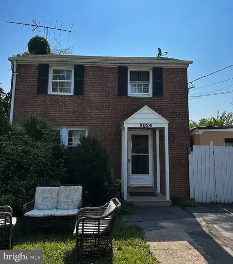 5024 12th St S, Arlington, VA 22204
