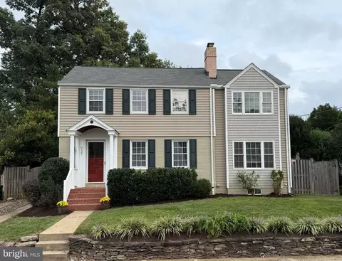 937 N Lebanon St, Arlington, VA 22205