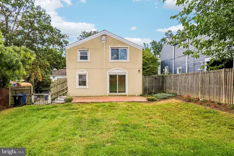 5173 11th St S, Arlington, VA 22204