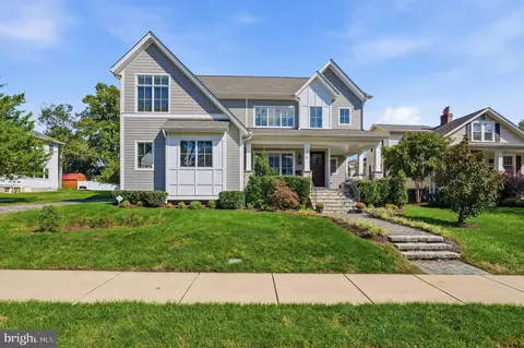 1915 N Van Buren St, Arlington, VA 22205