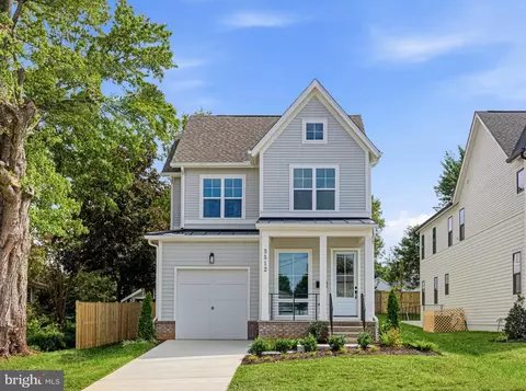 3512 16th St S, Arlington, VA 22204