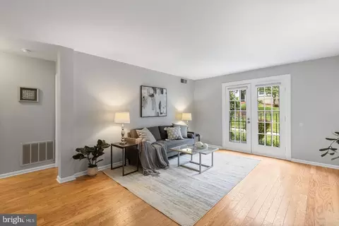 4628 28th Rd S #C, Arlington, VA 22206