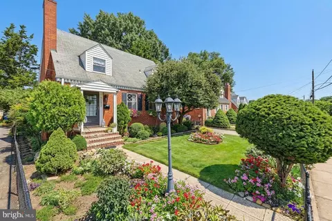 3535 18th St S, Arlington, VA 22204