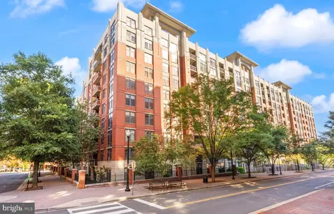 1021 N Garfield St #141, Arlington, VA 22201