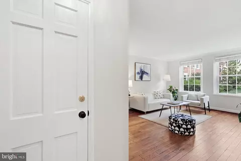3468 S Stafford St #A2, Arlington, VA 22206