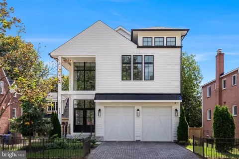 628 20th St S, Arlington, VA 22202