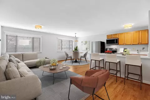 1200 S Arlington Ridge Rd #608, Arlington, VA 22202