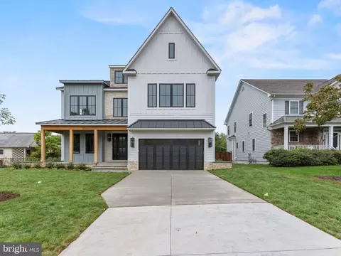 415 N Harrison St, Arlington, VA 22203