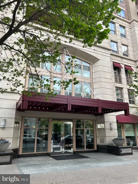 888 N Quincy St #1107, Arlington, VA 22203