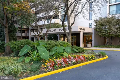 4141 Henderson Rd #910, Arlington, VA 22203