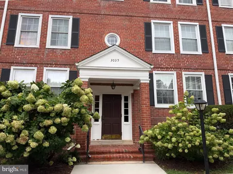 3035 S Buchanan St S #C1, Arlington, VA 22206