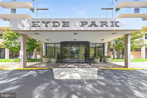 4141 N North Henderson Rd #311, Arlington, VA 22203