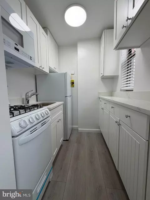 1111 Arlington Blvd #947, Arlington, VA 22209