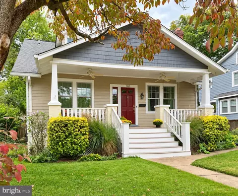 3113 2nd Rd N, Arlington, VA 22201