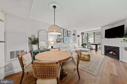 851 N Glebe Rd #207, Arlington, VA 22203